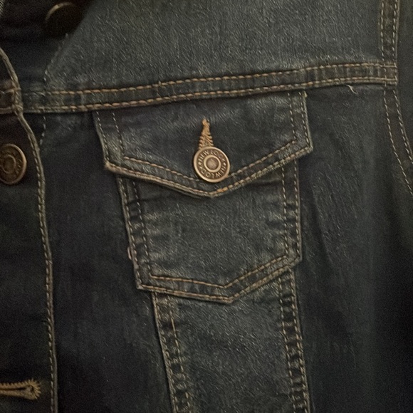 Jean jacket - Picture 2 of 9